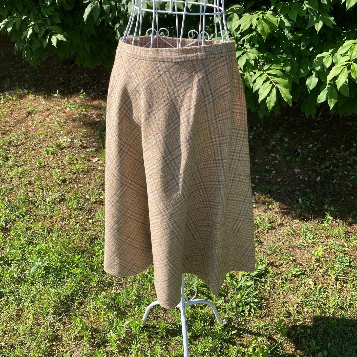 Vintage 50s 60s pendleton wool plaid skirt XS S tartan made in USA beige blue brown hand tailored circle academia academic
