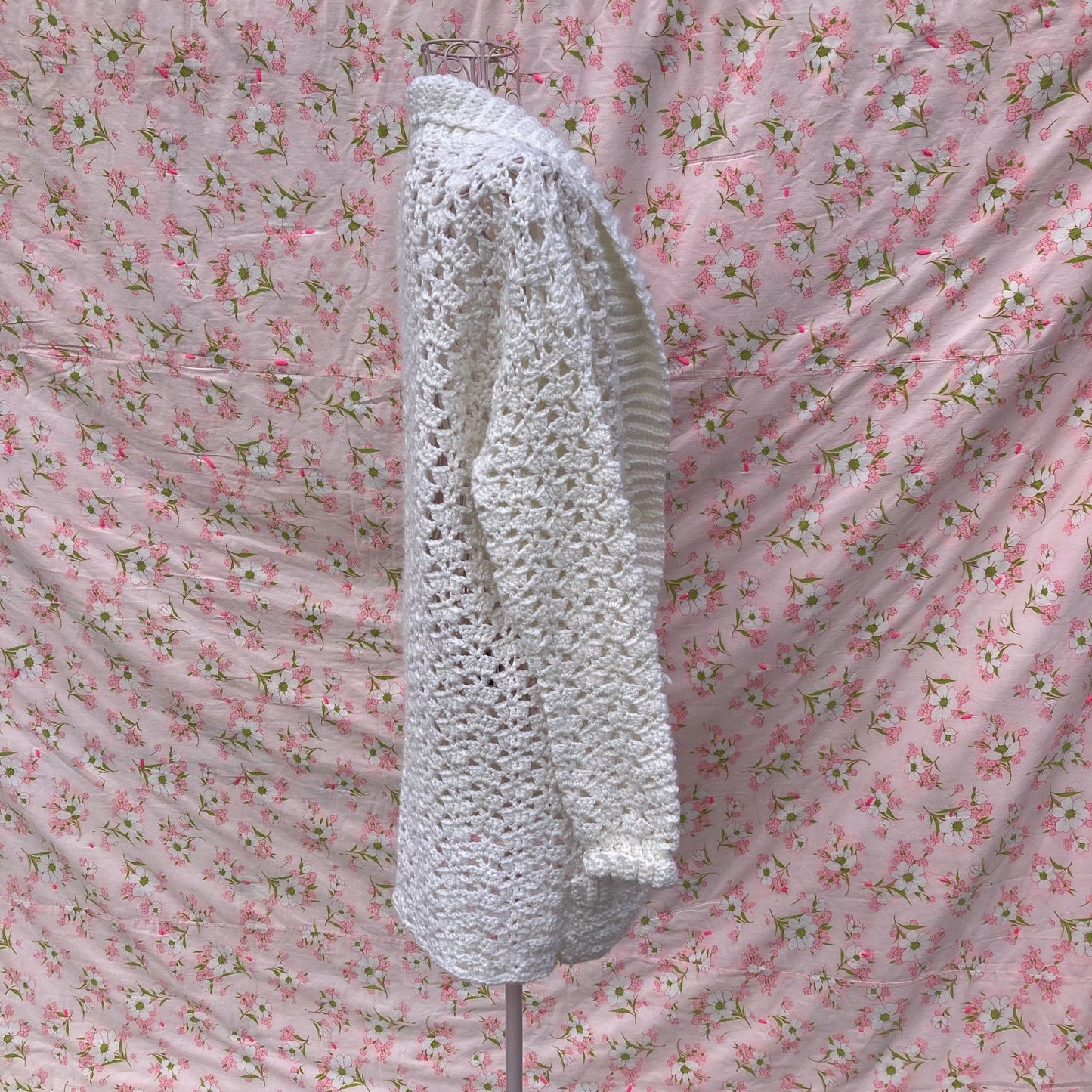 Vintage 70s sweater M  white open knit cardigan  openwork long shawl collar