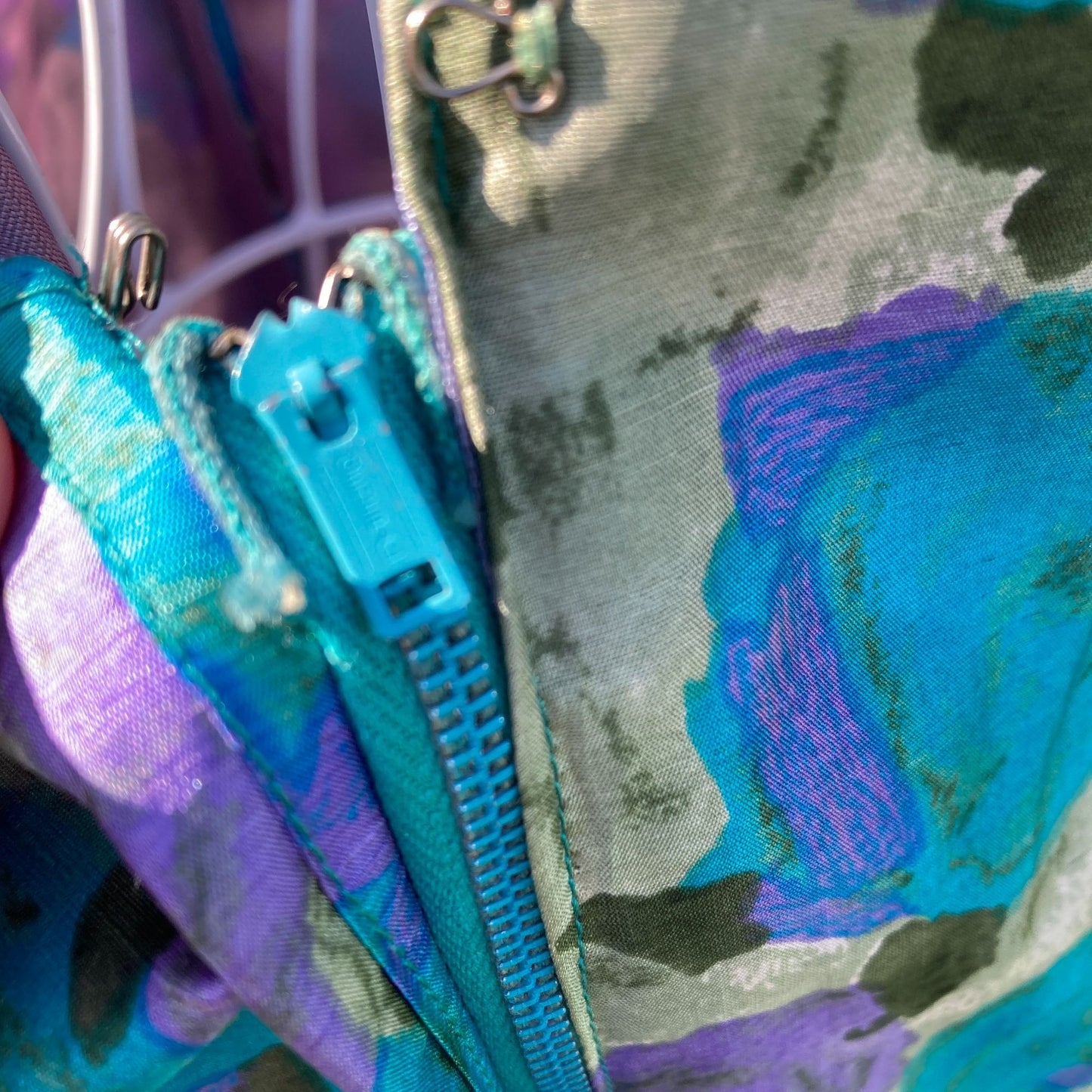 Vintage 60s dress green purple floral |S - M| sheath Famous Fashions