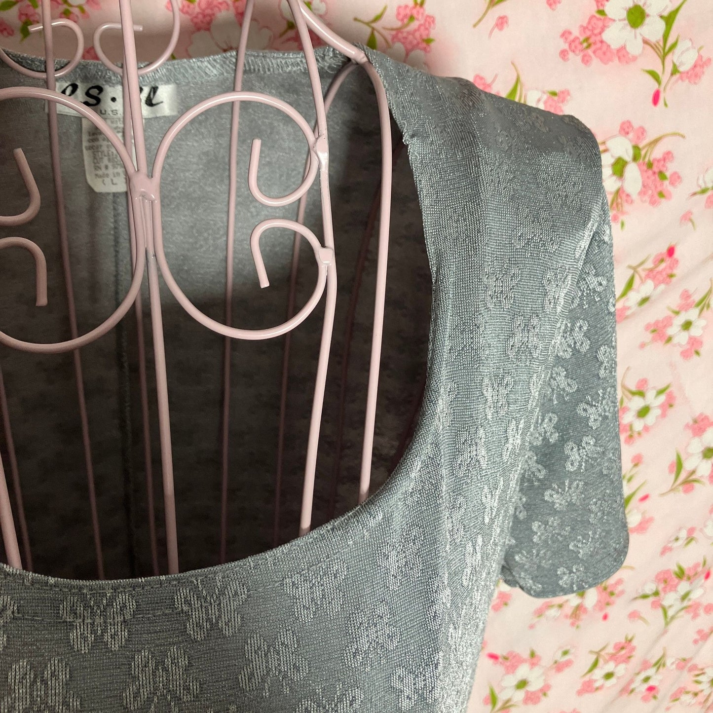 vintage 90s silver grey butterfly print es se usa | S-M | repaired