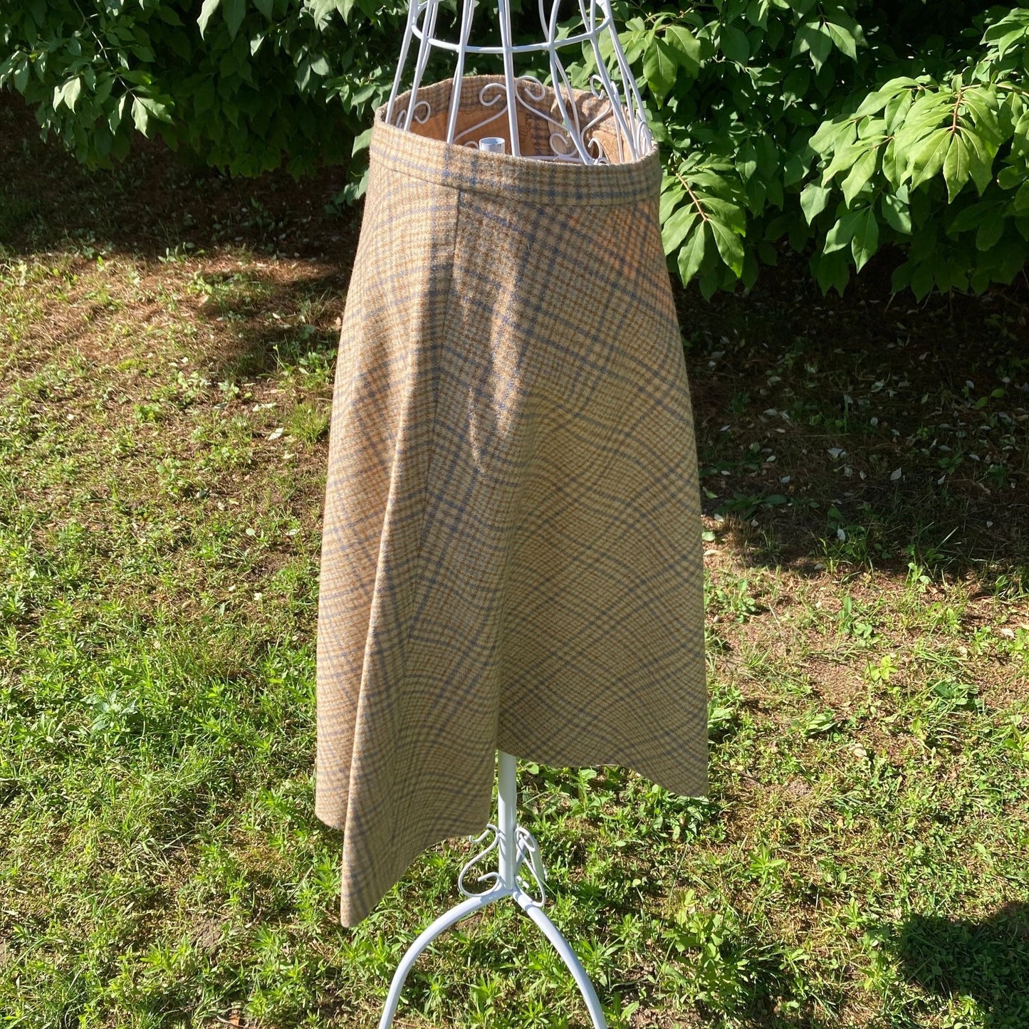 Vintage 50s 60s pendleton wool plaid skirt XS S tartan made in USA beige blue brown hand tailored circle academia academic