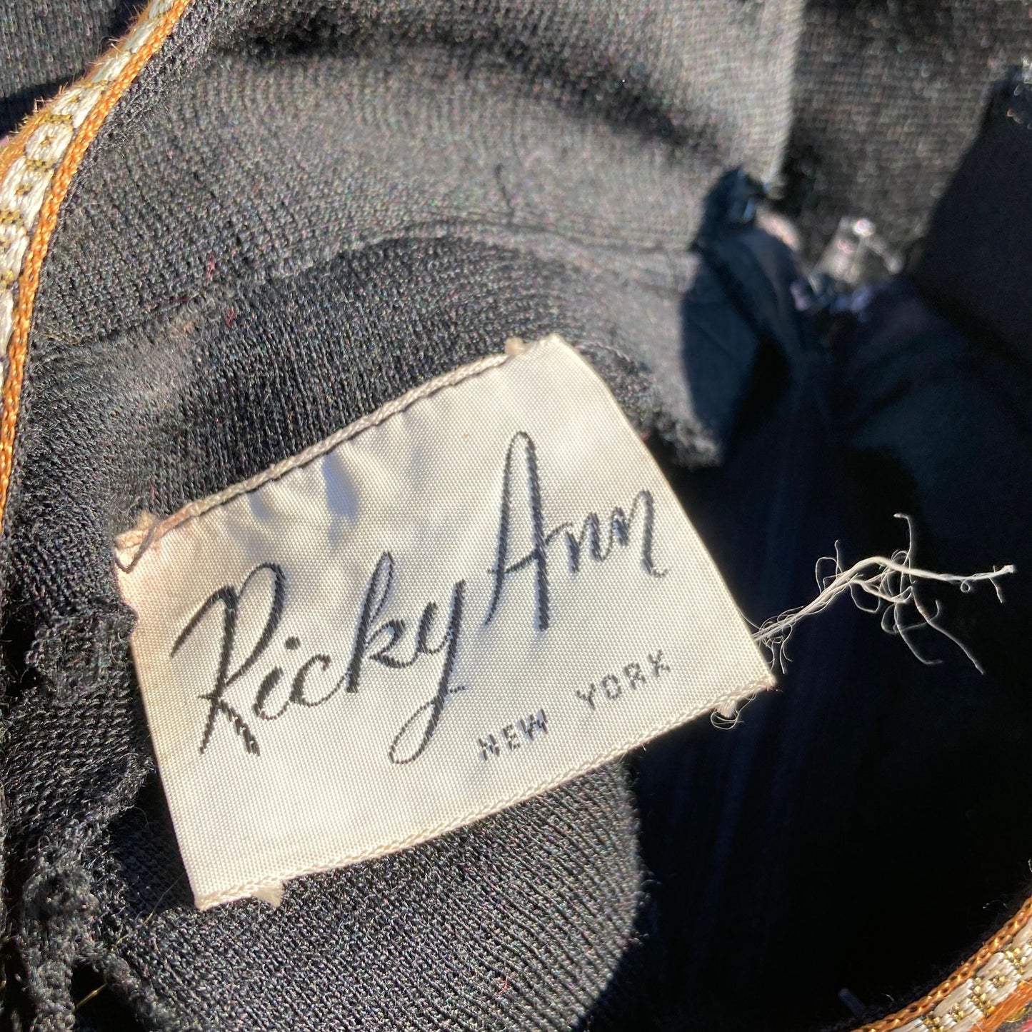 Vintage 60s shift dress black gold |S - M|  1960s jacquard paisley