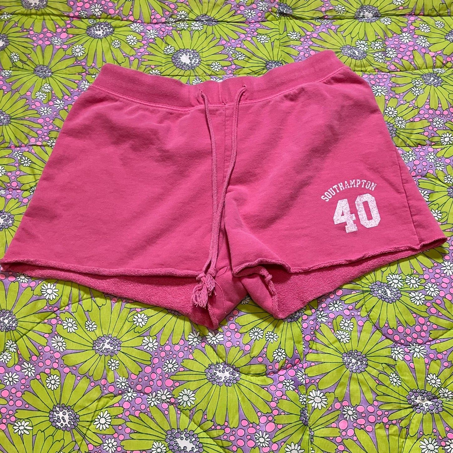 90s y2k vintage  shorts gym vintage 1990s south Hampton cotton  elastic drawstring M-L breezin up USA made