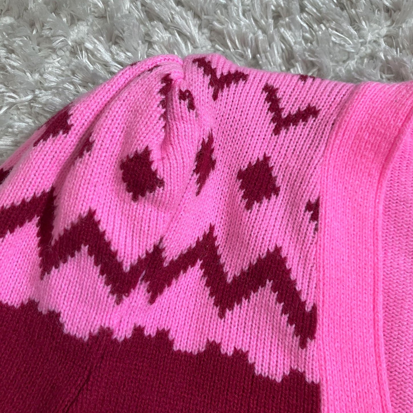 Vintage 70s sweater cardigan XS S chevron bubble gum pink maroon puff sleeve 1970s