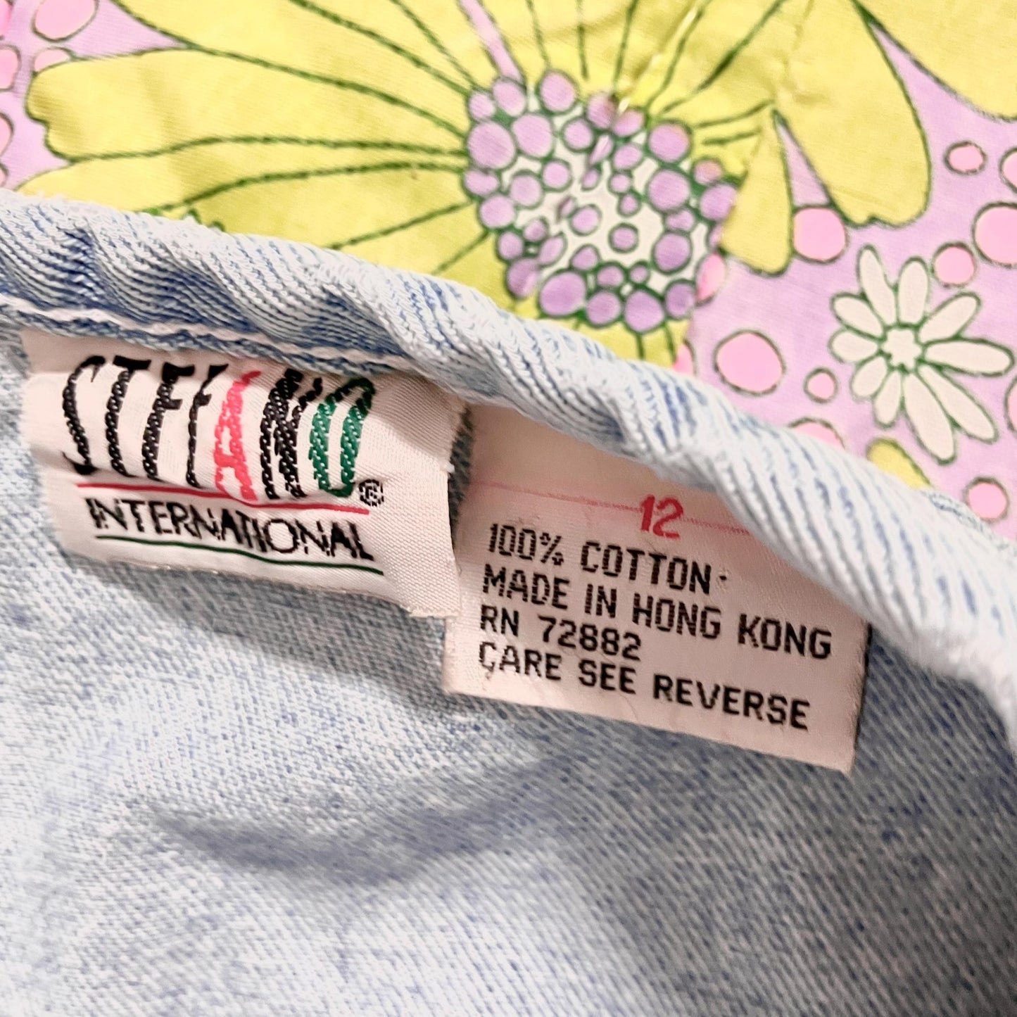 Vintage 90s 28 " - 29 " denim jean shorts high waist waisted 90s 1990s light wash embroidered trim Stefano pleated